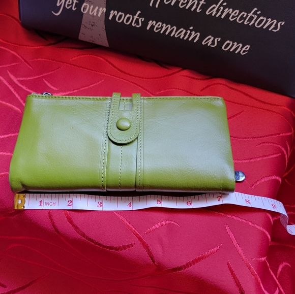 Leather Wallet. Light olive green color - Picture 16 of 16